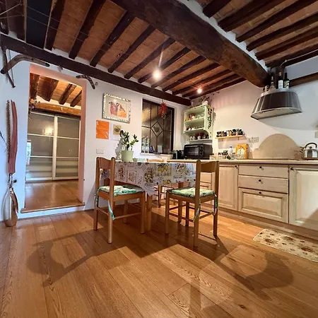Nido Nei Pispini Apartment *